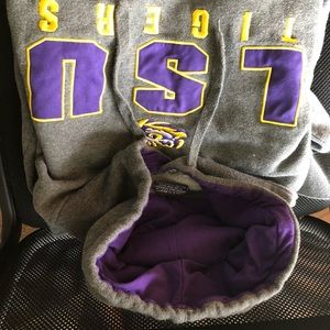 LSU sweatshirt